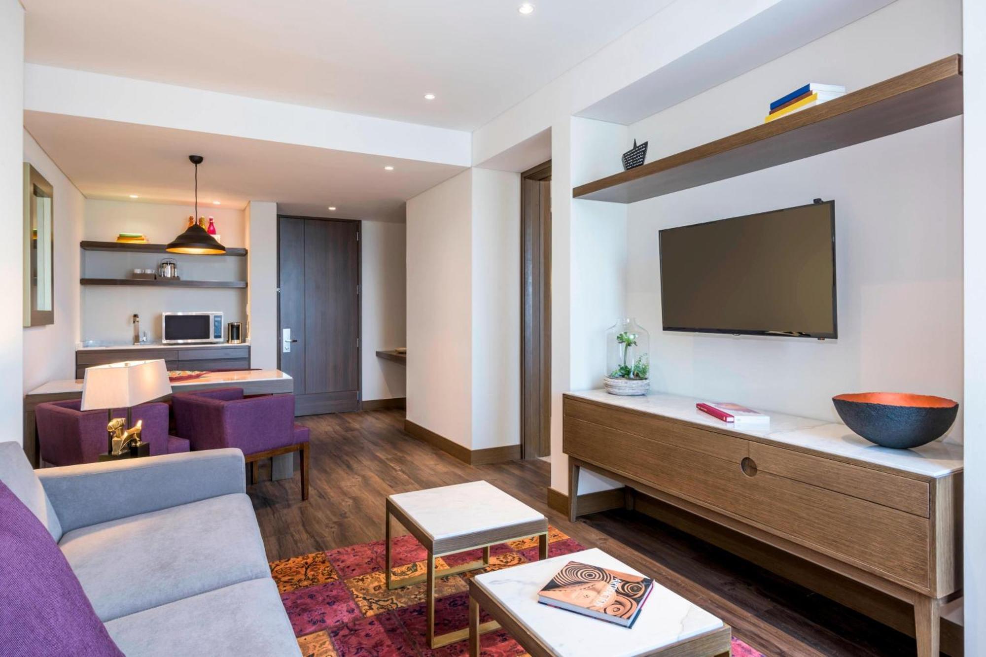 Hotel Courtyard By Marriott Bogota Airport Exterior foto